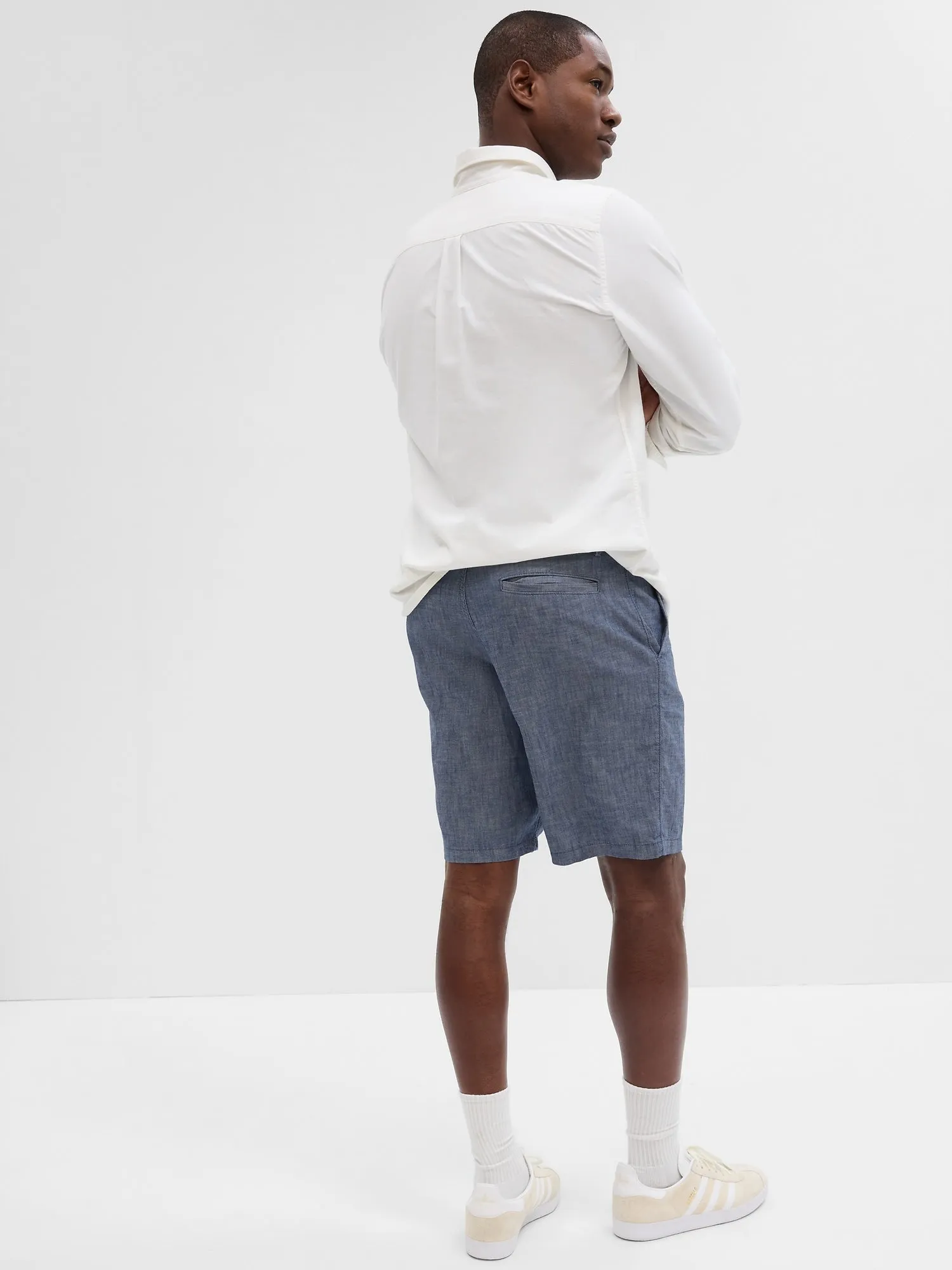 10" Essential Khaki Shorts with Washwell